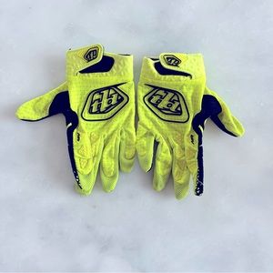 Troy Lee Designs Air Gloves Neon Yellow. Youth S.